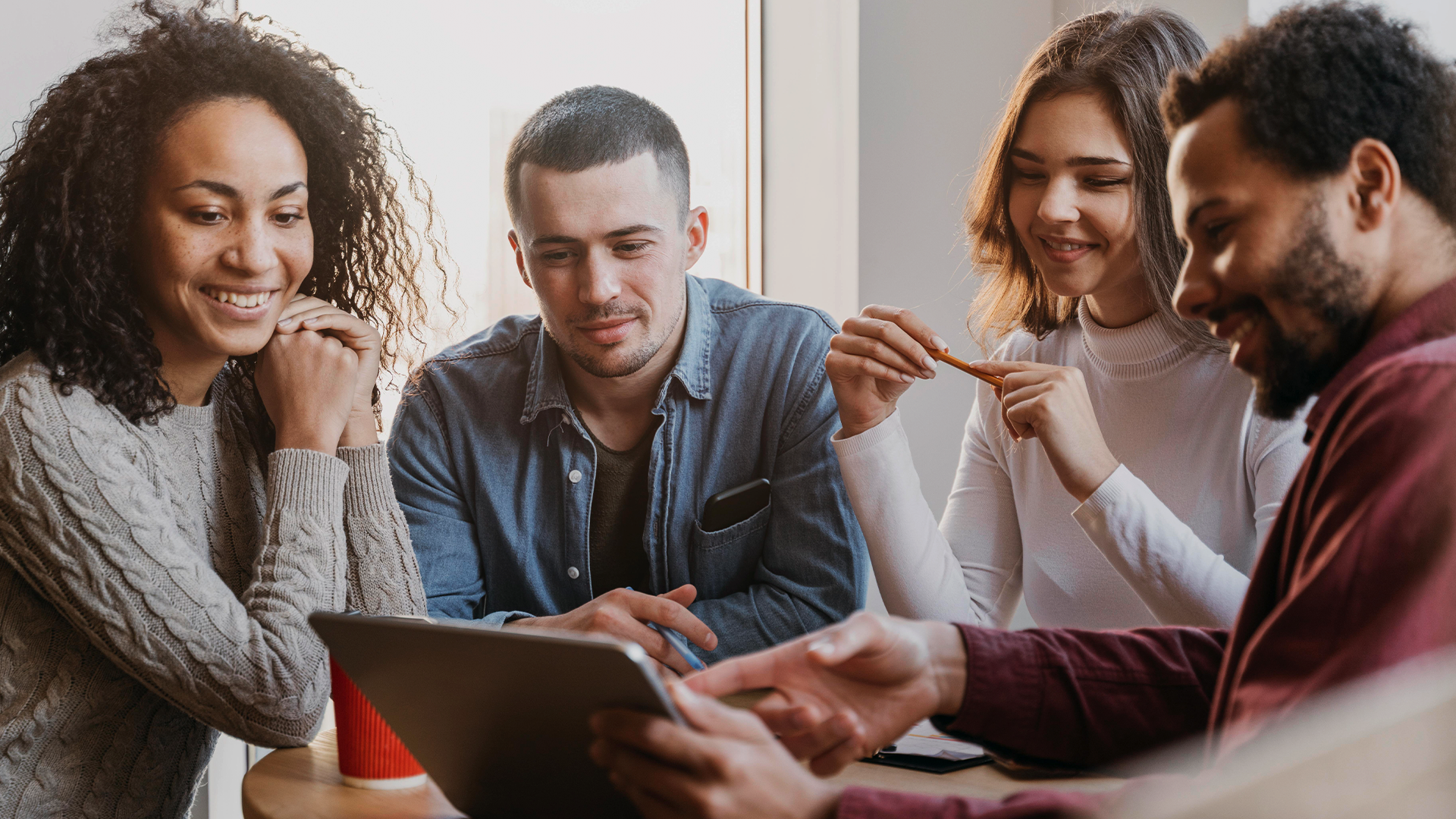 Trabalho em grupo: conheça sua importância e seus benefícios.